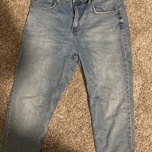 Ripped blue jean cotton on pants